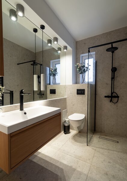 Universitate, ultracentral, apartament cu 2 camere, birou, comision 0%